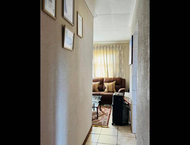 3 BEDROOM HOUSE FOR SALE IN DAWN PARK EXT